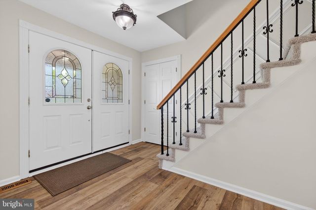 160 COUNTRY FARMS RD, Marlton, NJ 08053