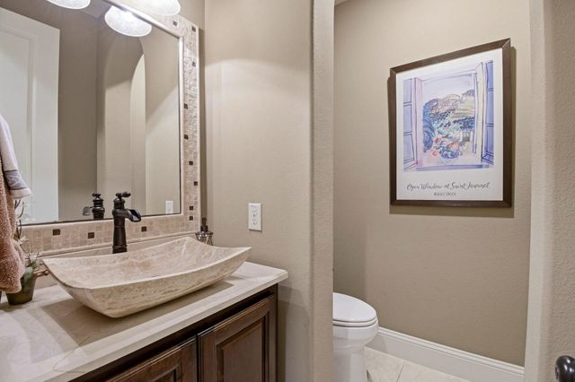 115 Sanibel Crest Place, Montgomery, TX 77316
