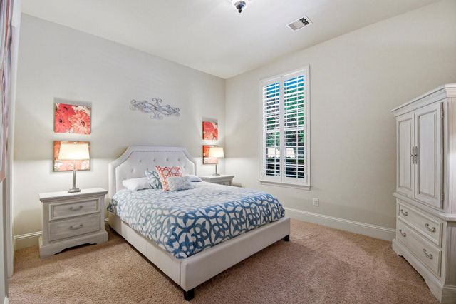 115 Sanibel Crest Place, Montgomery, TX 77316