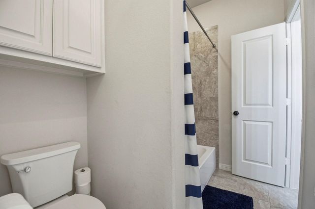 115 Sanibel Crest Place, Montgomery, TX 77316