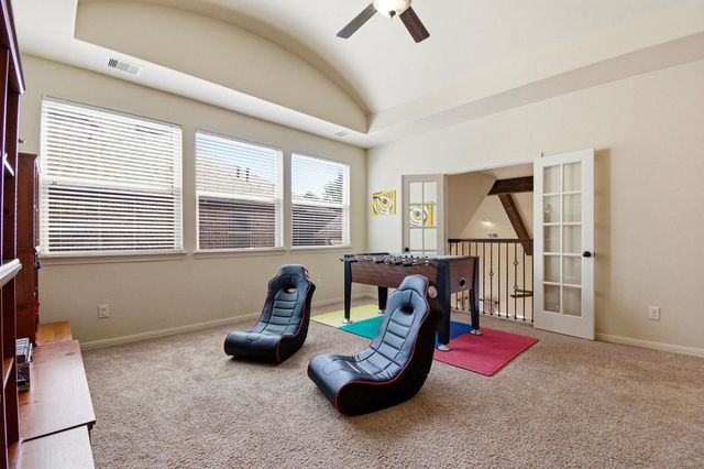 115 Sanibel Crest Place, Montgomery, TX 77316