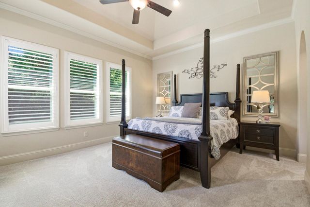 115 Sanibel Crest Place, Montgomery, TX 77316