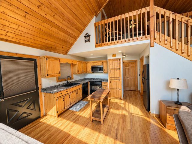 1168 Daybreak Boulevard, Murphy, NC 28906
