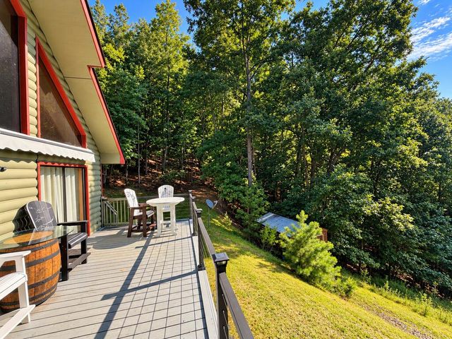 1168 Daybreak Boulevard, Murphy, NC 28906