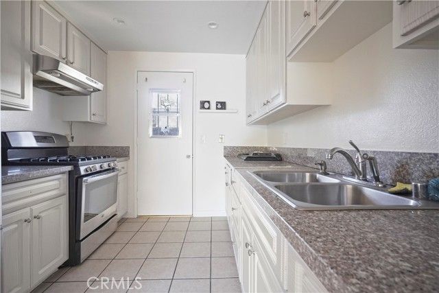 11311 Tampa Avenue 21, Porter Ranch (los Angeles), CA 91326