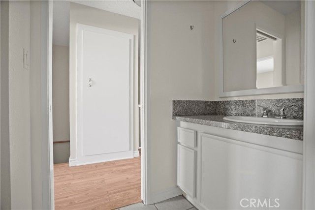 11311 Tampa Avenue 21, Porter Ranch (los Angeles), CA 91326