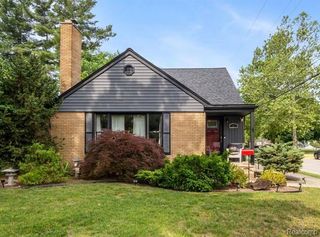 461 N Silvery Lane, Dearborn, MI 48128
