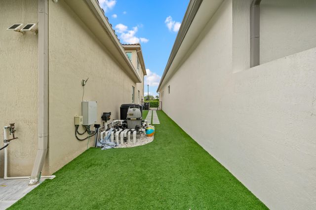 5095 Beland Drive, Lake Worth, FL 33467