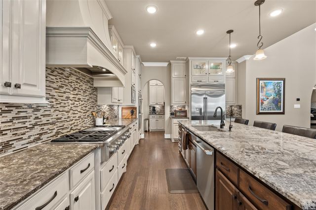 19411 Curly Mesquite Drive, Cypress, TX 77433