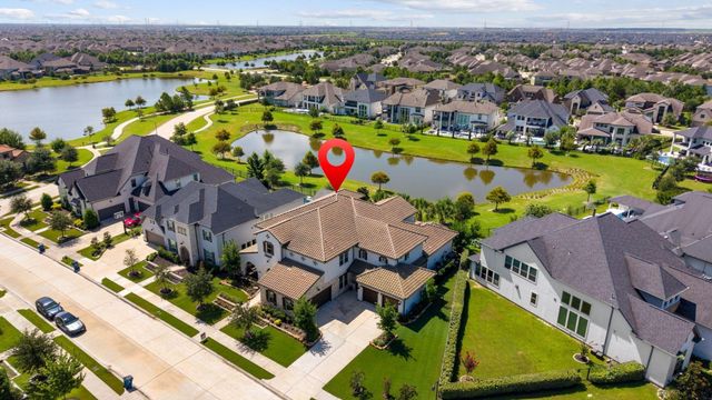 19411 Curly Mesquite Drive, Cypress, TX 77433