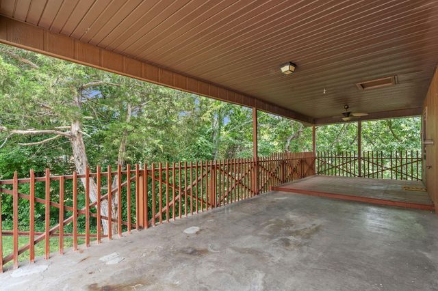 27 Lakeshore Drive A & B, Kimberling City, MO 65686