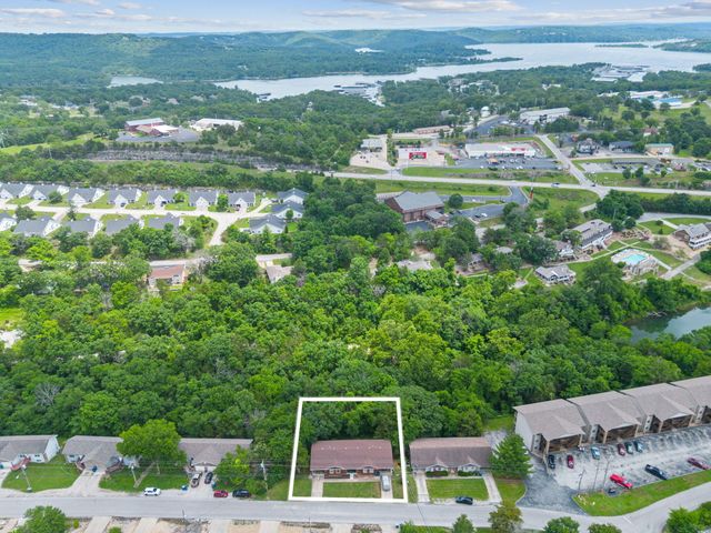 27 Lakeshore Drive A & B, Kimberling City, MO 65686