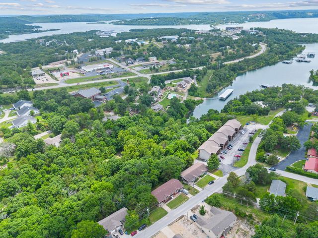 27 Lakeshore Drive A & B, Kimberling City, MO 65686