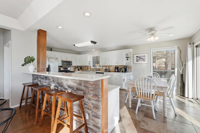 844 Davidson Circle, Greers Ferry, AR 72067