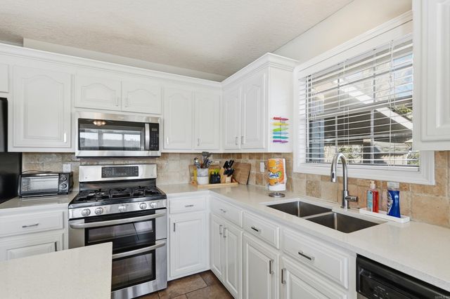 844 Davidson Circle, Greers Ferry, AR 72067