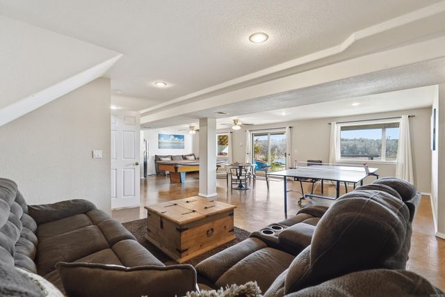 844 Davidson Circle, Greers Ferry, AR 72067