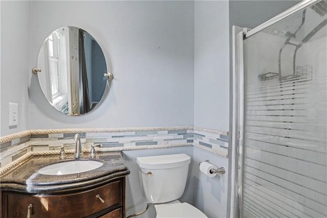 6905 E 129th Street, Grandview, MO 64030