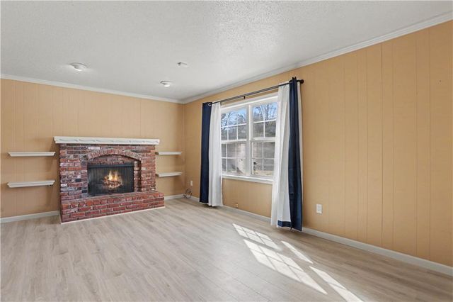 6905 E 129th Street, Grandview, MO 64030