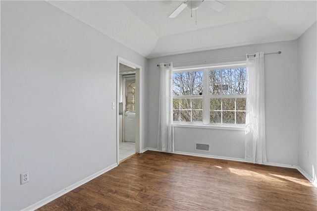 6905 E 129th Street, Grandview, MO 64030