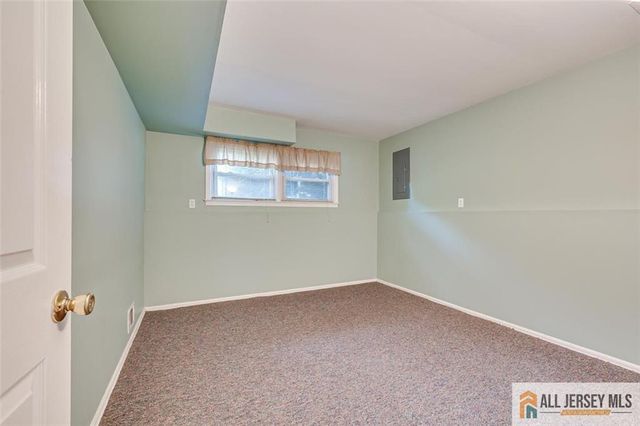 6 Paul Avenue, South Brunswick, NJ 08824