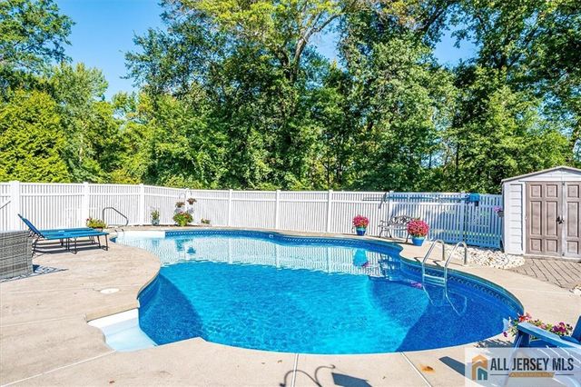 6 Paul Avenue, South Brunswick, NJ 08824