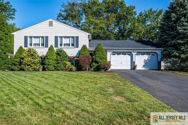 6 Paul Avenue, South Brunswick, NJ 08824