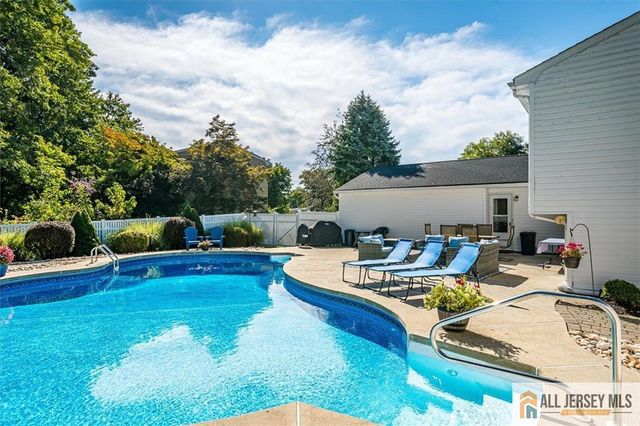 6 Paul Avenue, South Brunswick, NJ 08824