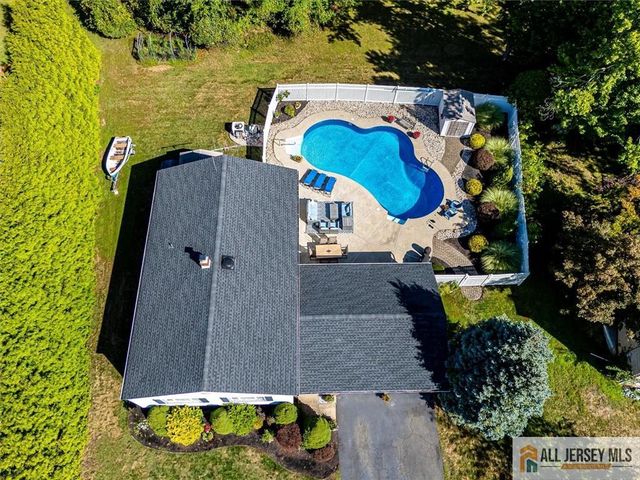 6 Paul Avenue, South Brunswick, NJ 08824