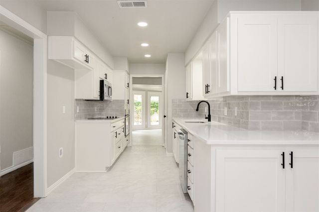 2958 Wentwood Drive, Grapevine, TX 76051