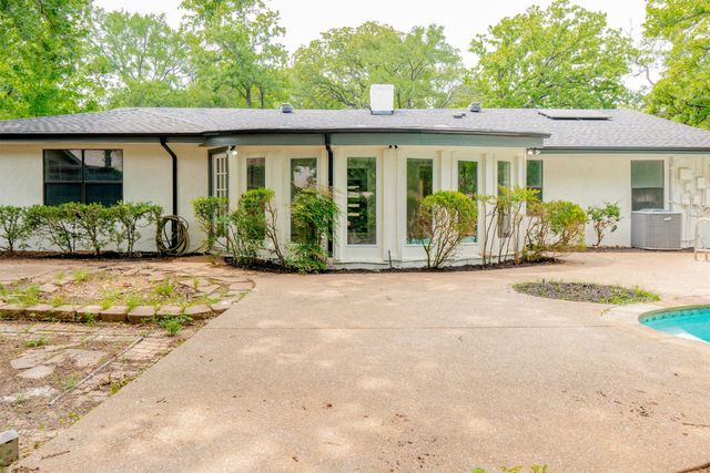 2958 Wentwood Drive, Grapevine, TX 76051