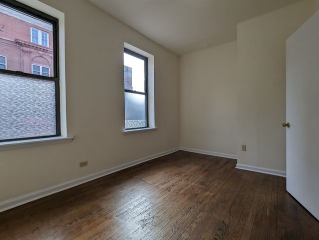 3145 W Medill Avenue 1, Chicago, IL 60647