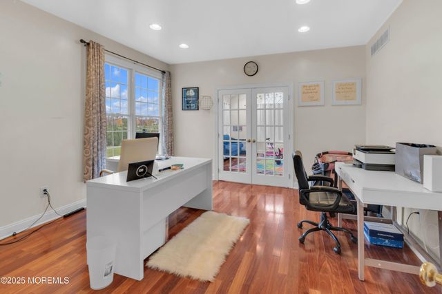 7 Equinox Lane, Freehold, NJ 07728