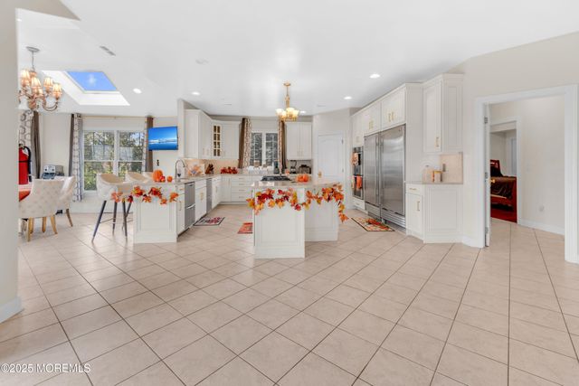 7 Equinox Lane, Freehold, NJ 07728