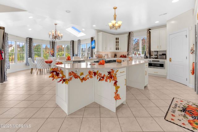 7 Equinox Lane, Freehold, NJ 07728