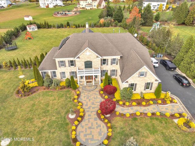 7 Equinox Lane, Freehold, NJ 07728