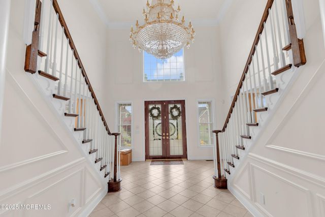 7 Equinox Lane, Freehold, NJ 07728