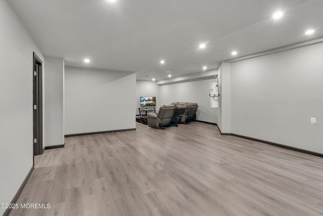 7 Equinox Lane, Freehold, NJ 07728