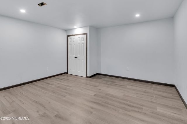 7 Equinox Lane, Freehold, NJ 07728