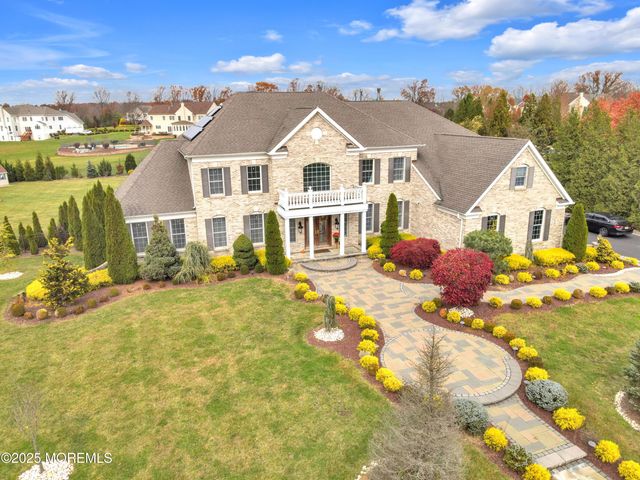 7 Equinox Lane, Freehold, NJ 07728