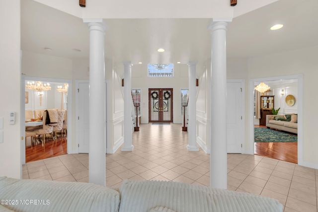 7 Equinox Lane, Freehold, NJ 07728