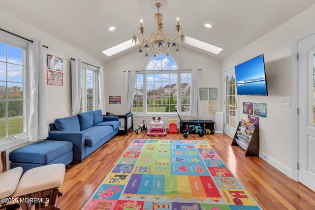 7 Equinox Lane, Freehold, NJ 07728