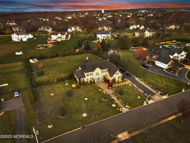 7 Equinox Lane, Freehold, NJ 07728