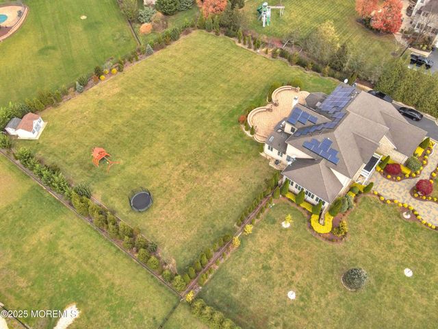 7 Equinox Lane, Freehold, NJ 07728