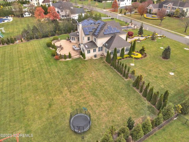 7 Equinox Lane, Freehold, NJ 07728