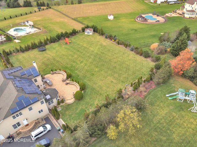 7 Equinox Lane, Freehold, NJ 07728