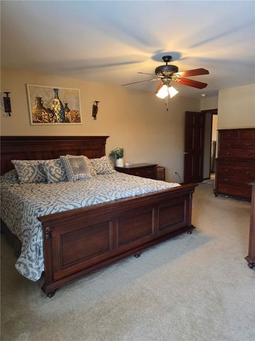 2720 Orchard Ct, Murrysville, PA 15668
