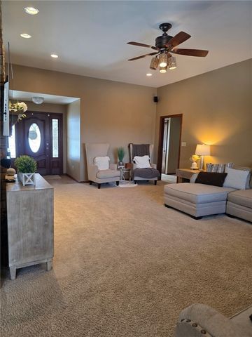 2720 Orchard Ct, Murrysville, PA 15668