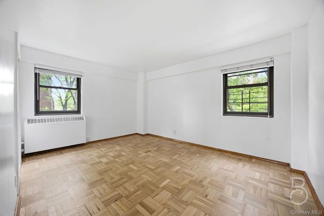 33-52 Crescent Street 4C, Astoria, NY 11106