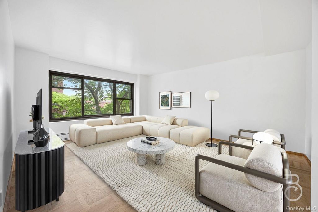 33-52 Crescent Street 4C, Astoria, NY 11106