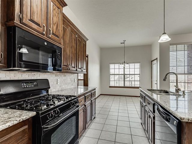 625 Allison Lane, Moore, OK 73160